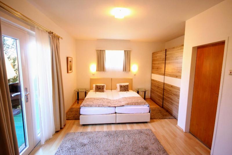 Family Room - Annex image 4