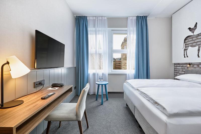 Superior Double Room image 2