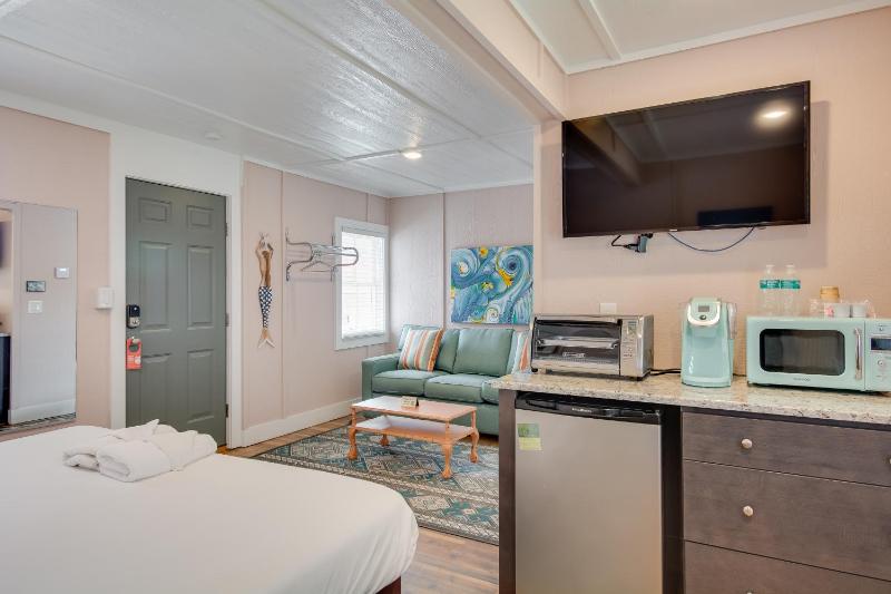 See Sea Motel - image 36
