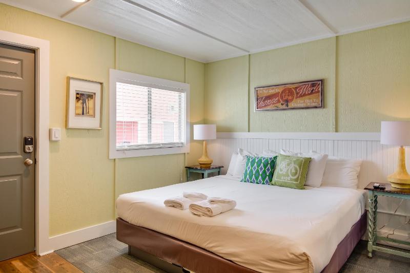 See Sea Motel - image 4