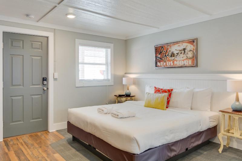 See Sea Motel - image 18