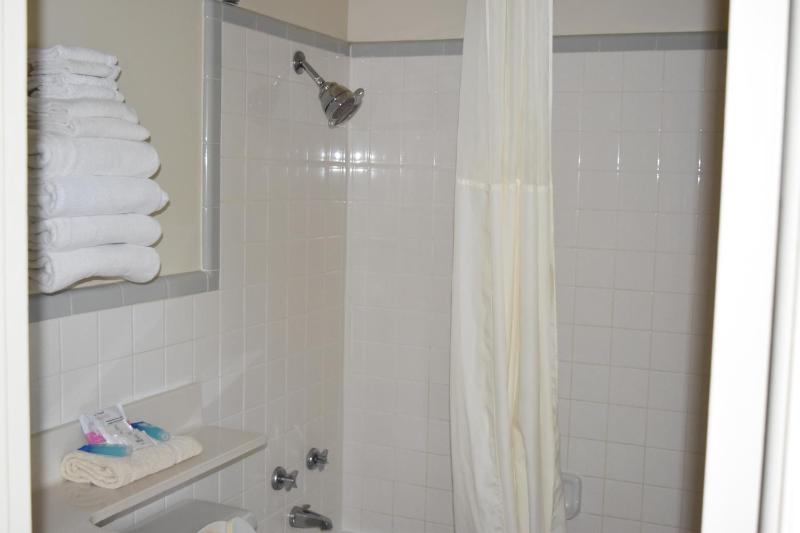 King Room image 2