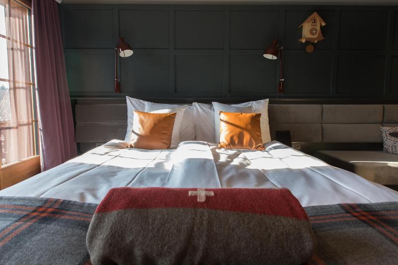 Single Room South image 4