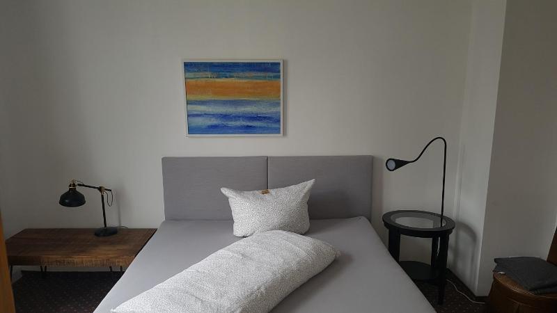 Deluxe Double Room with Extra Bed image 2