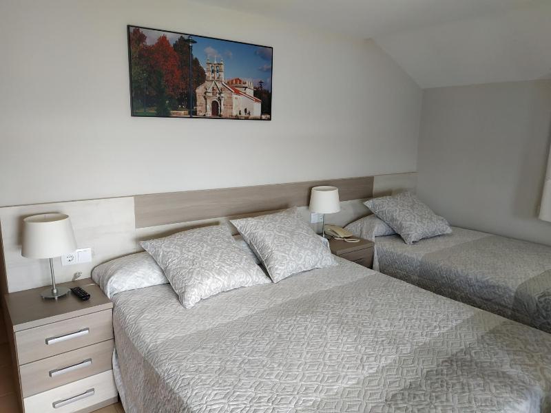 Double or Twin Room image 3