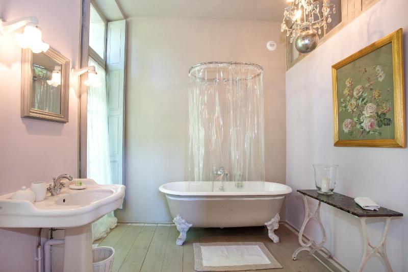 Superior Double Room image 3