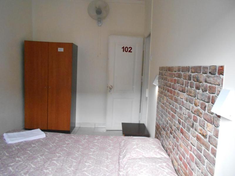 Double Room with Shared Toilet image 4