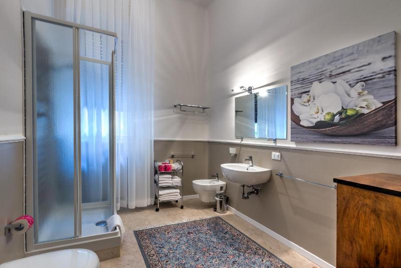 Superior Double Room image 4