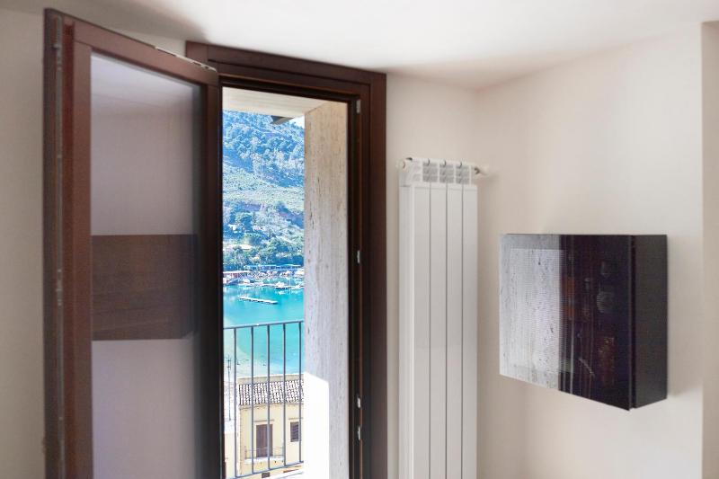 Standard Double or Twin Room with Sea View image 3