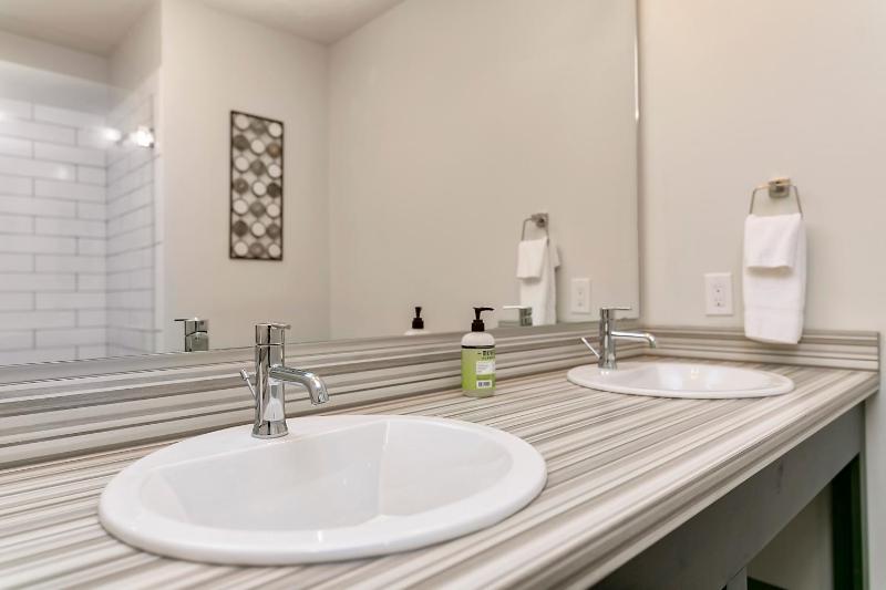 Executive King Suite image 4