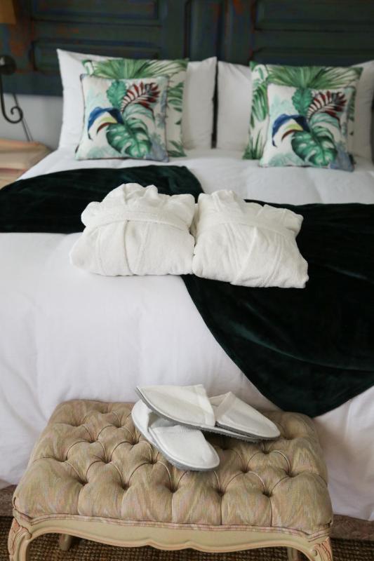 Paradise Suites - image 14