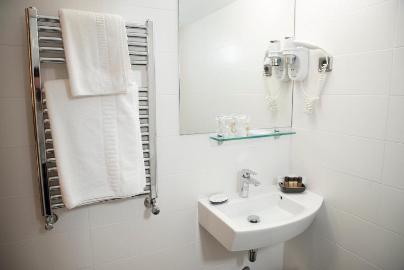 Hotel Santa Isabel - image 9