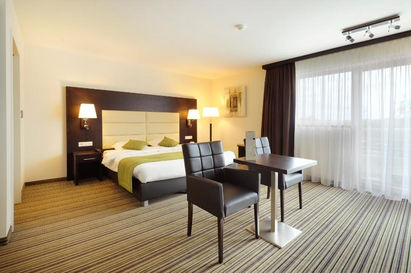 Junior Suite image 4