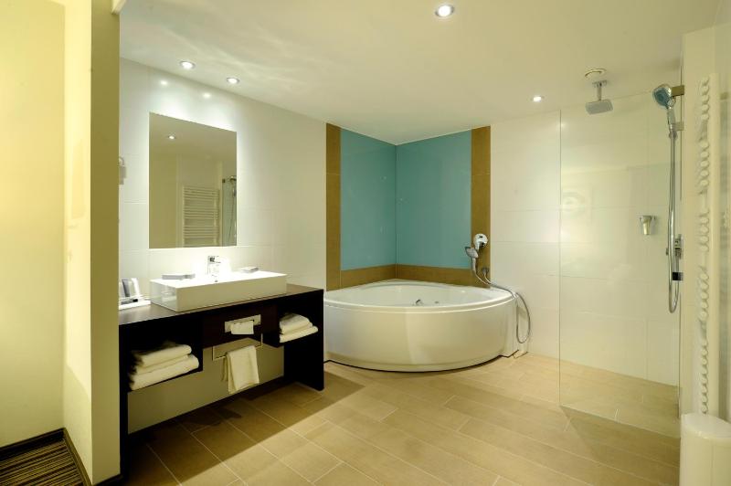 Junior Suite image 2