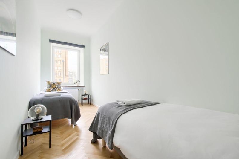 Two-Bedroom Apartment - 53 Marszałkowska Street image 3