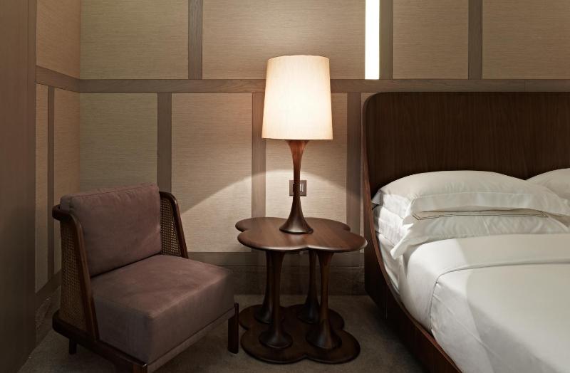 Classic Double Room image 2