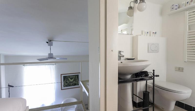 Apartment - Split Level image 4