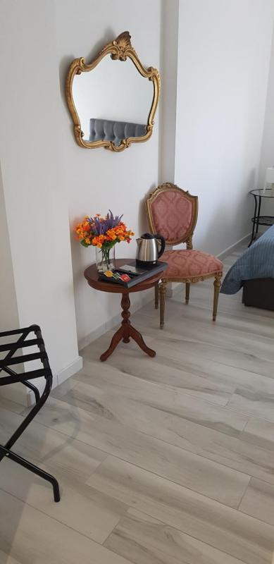 Deluxe Double Room with Balcony image 2