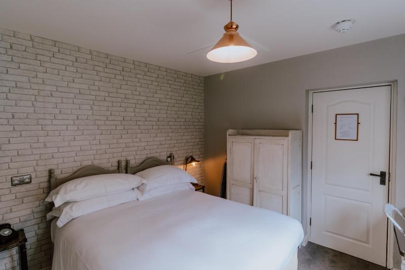 Small Double Room image 1