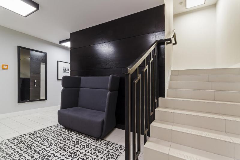 Studio with Balcony image 1