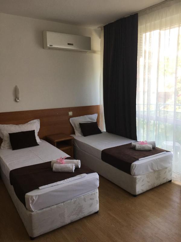 Budget Double Room image 4