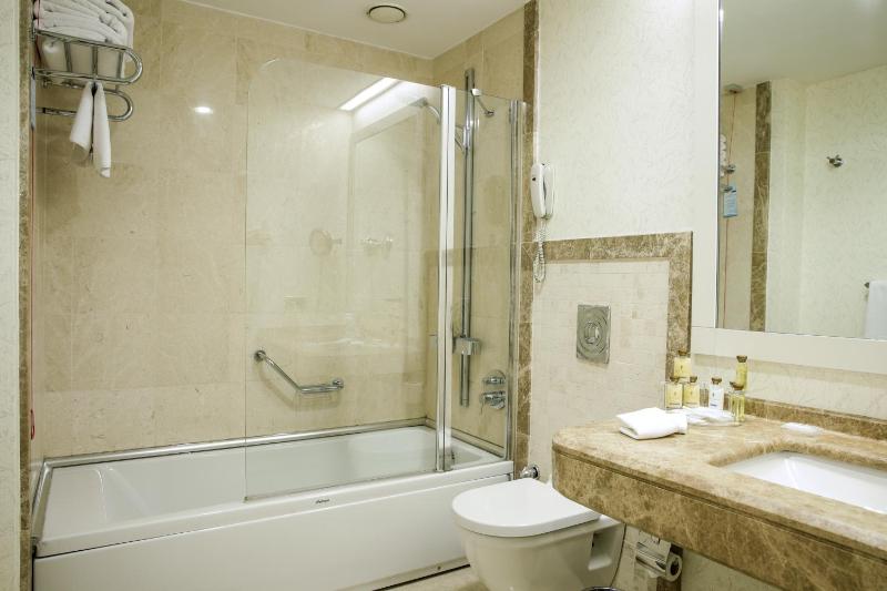 Standard Single Room image 2