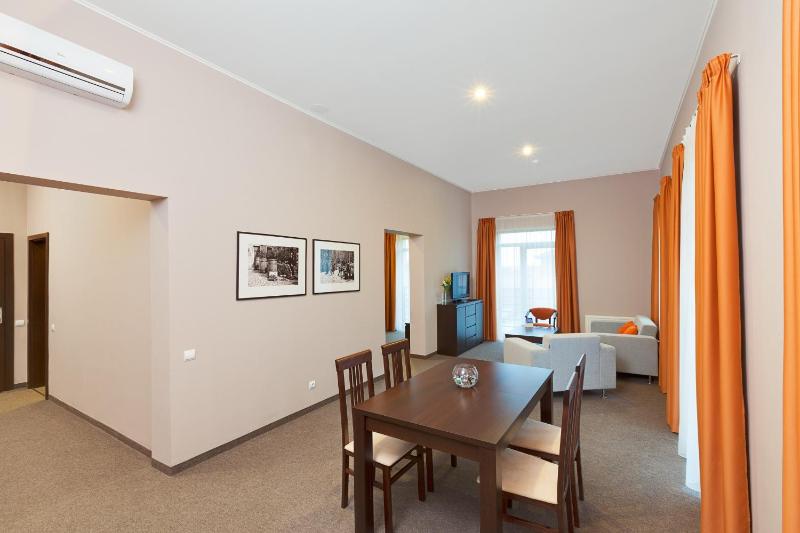 King Suite image 4