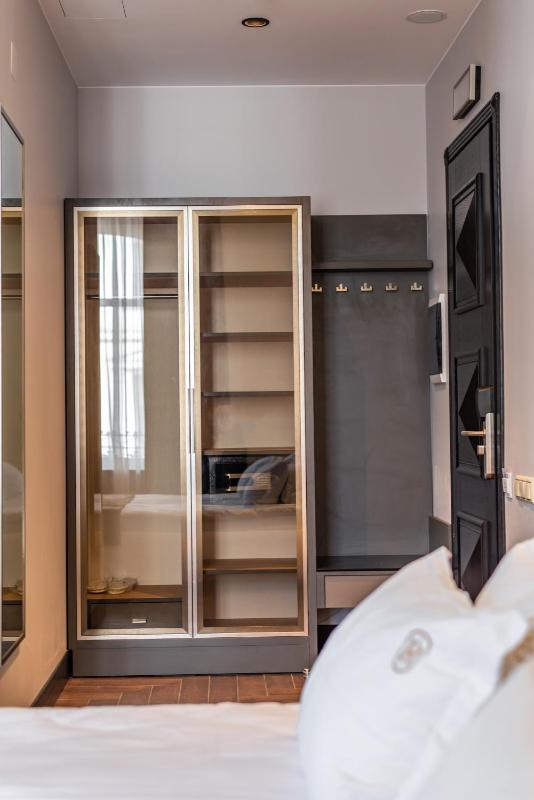 Junior Suite without Balcony image 2
