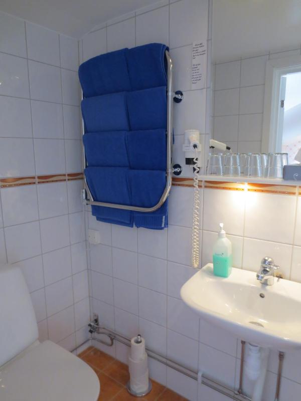 Triple Room with Garden View image 3