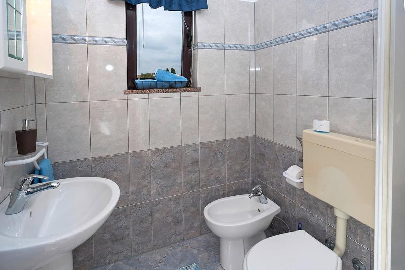 Apartment image 2