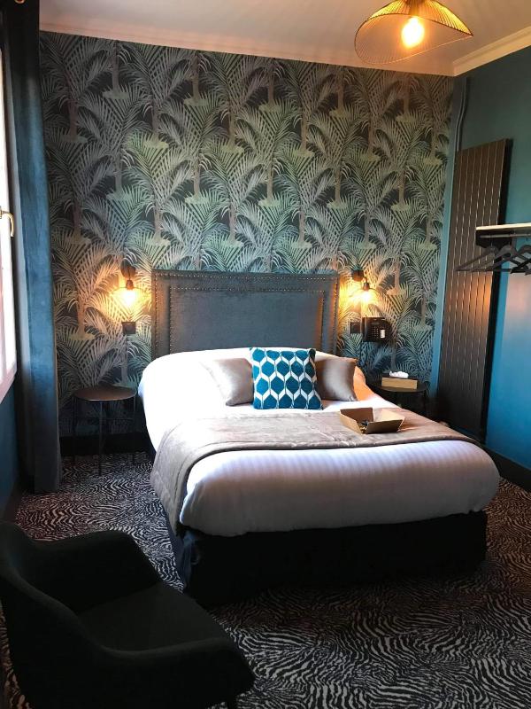 Standard Double Room image 4