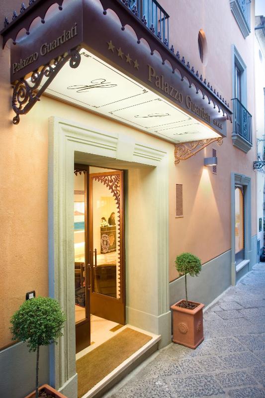 Hotel Palazzo Guardati - image 43