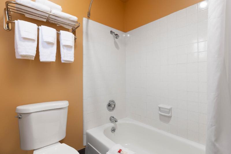 King Room - Non-Smoking image 1
