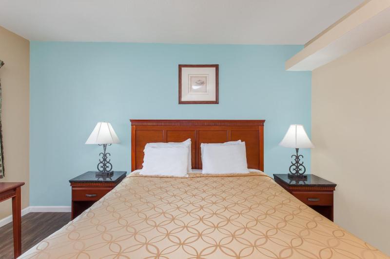 Travelodge by Wyndham San Diego SeaWorld - image 14