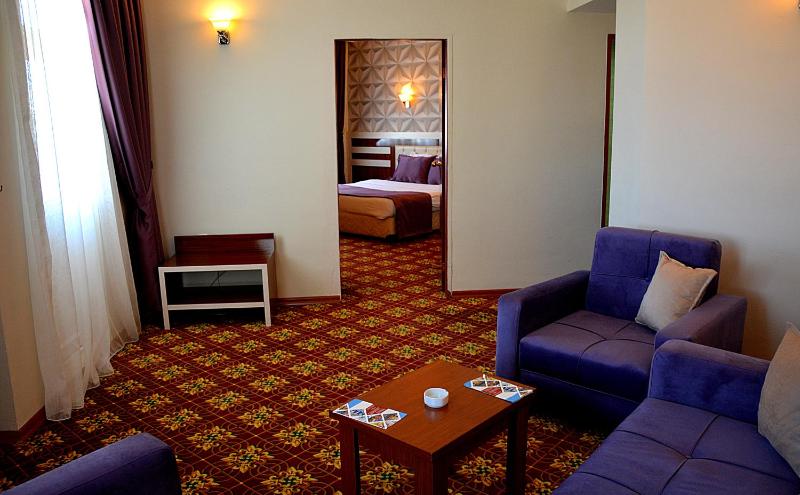 Junior Suite with Balcony image 3