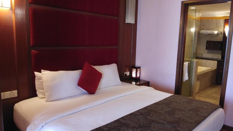 One-Bedroom Apartment image 2