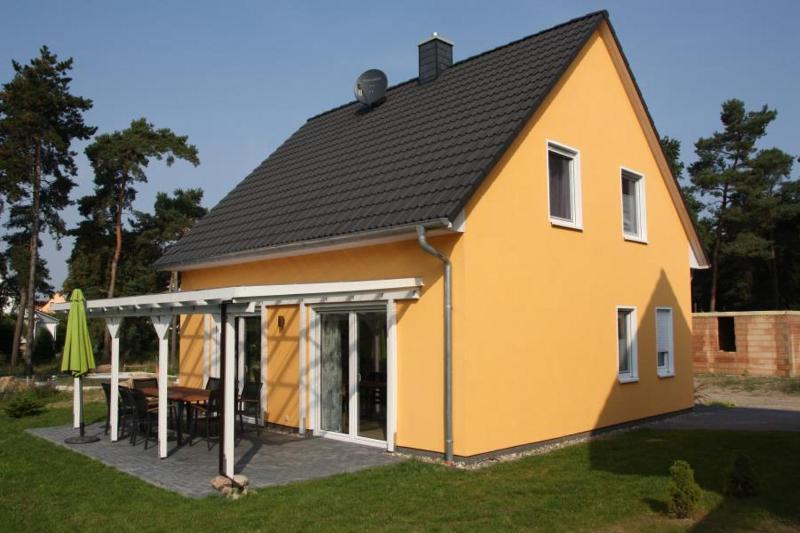 K 99 - Ferienhaus mit Kamin & WLAN in Röbel an der Müritz Images