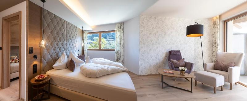 Suite with Balcony image 2