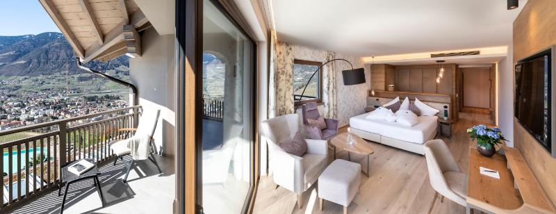 Suite with Balcony image 2