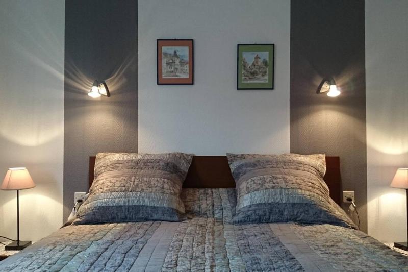 Two-Bedroom House image 2
