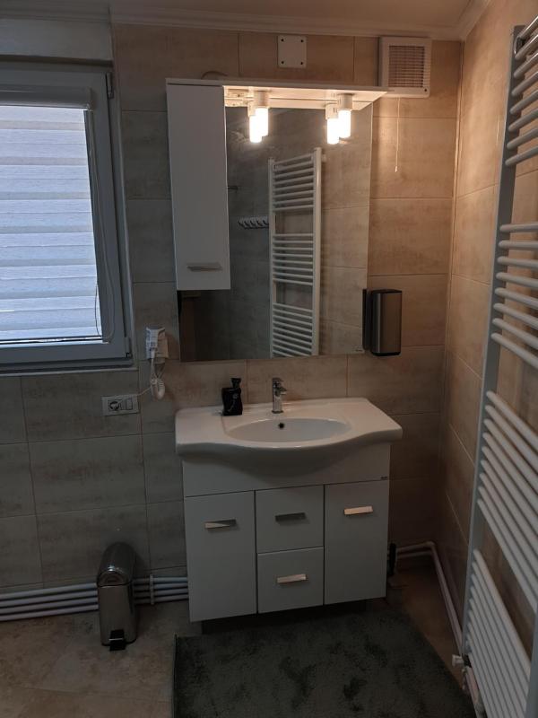 Three-Bedroom House image 4