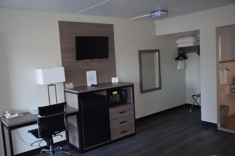 Standard Double Room image 1