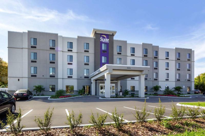 Sleep Inn & Suites Tampa South - image 24