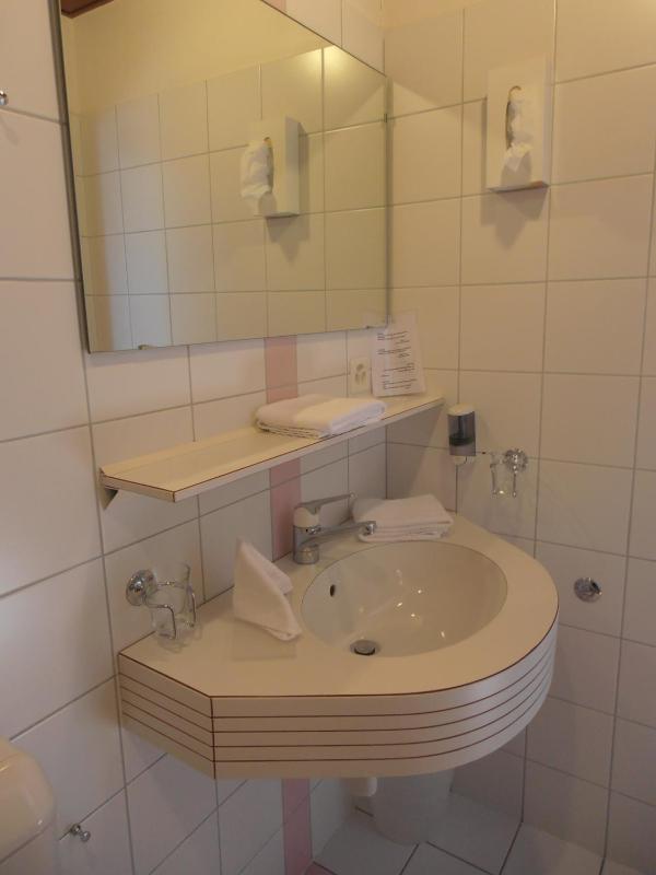 Superior Double Room image 3