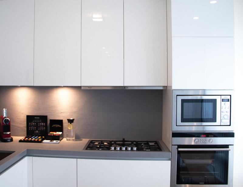 One-Bedroom Apartment image 3