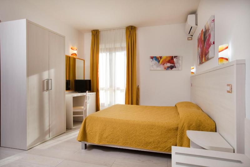 Standard Double or Twin Room with Balcony image 1