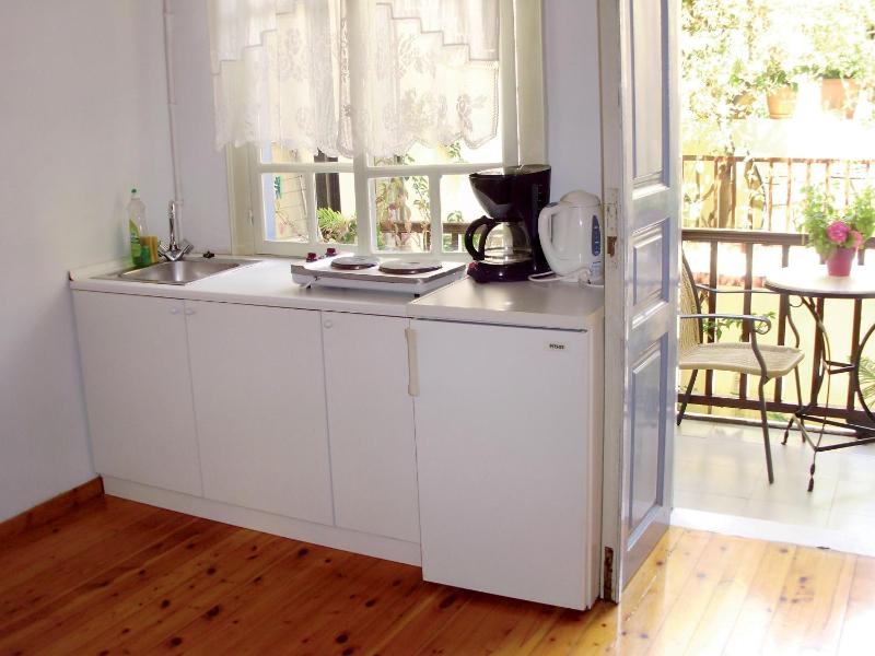 Deluxe Double or Twin Room with Balcony image 3