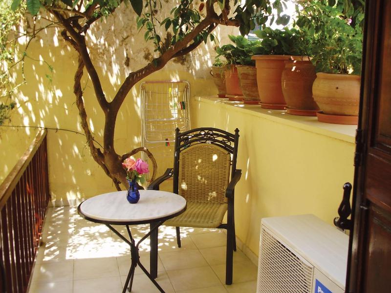 Deluxe Double or Twin Room with Balcony image 2
