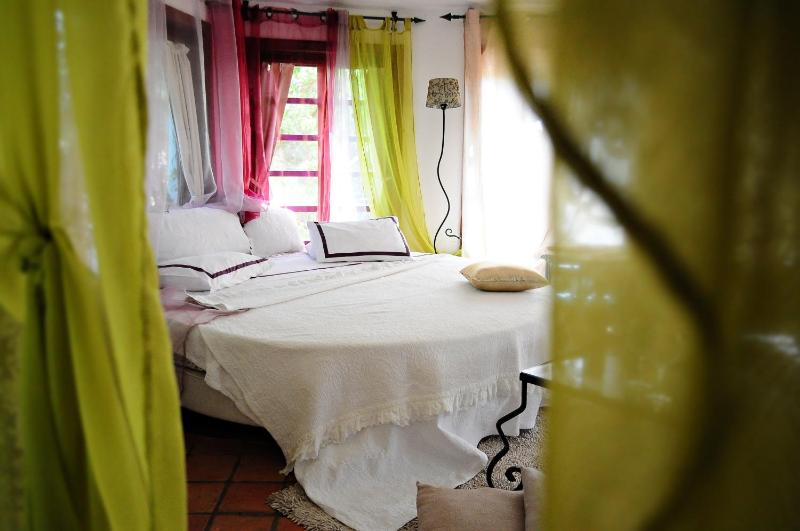 Romantic Room image 4