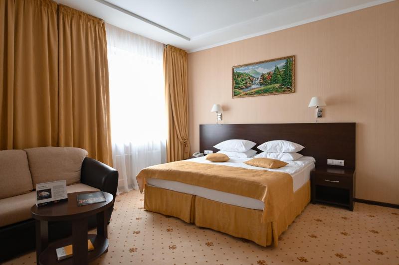 Comfort Triple Room image 1